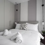 Damon\'S Apartment - 2 Bedrooms